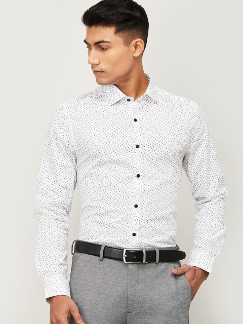 

CODE by Lifestyle Men White & Black Slim Fit Printed Formal Shirt