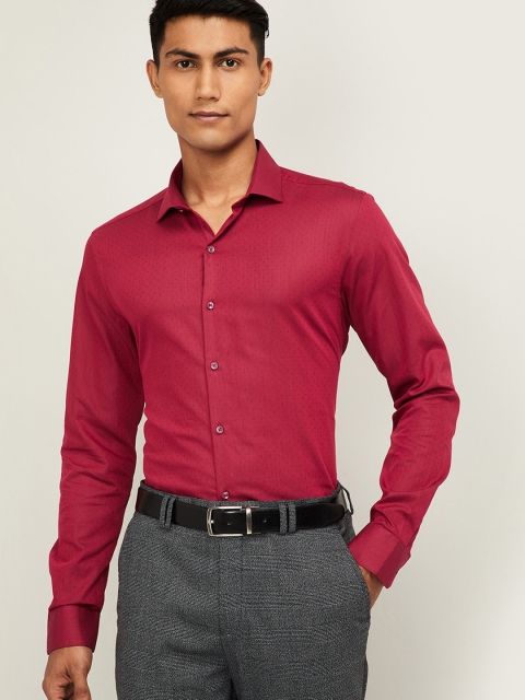 

CODE by Lifestyle Men Maroon & Black Slim Fit Printed Formal Shirt