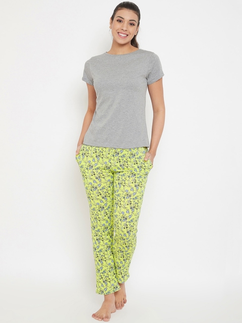 Clovia Women Yellow & Grey Solid Night Suit