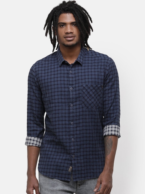 

Voi Jeans Men Blue Slim Fit Checked Casual Cotton Shirt