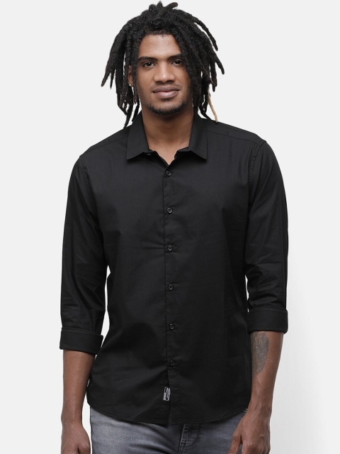 

Voi Jeans Men Black Slim Fit Solid Casual Shirt