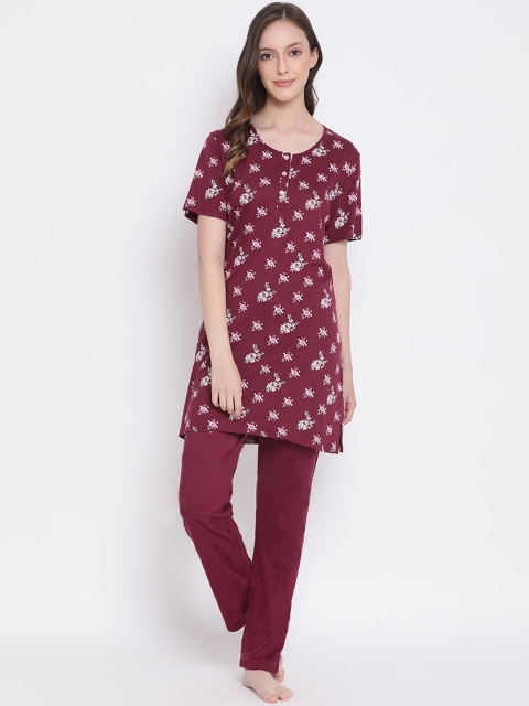 

Kanvin Women Maroon Printed Night suit