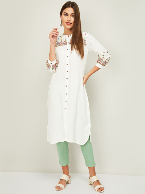

Colour Me by Melange Women Off-White & Red Ethnic Motifs Yoke Design Kurta