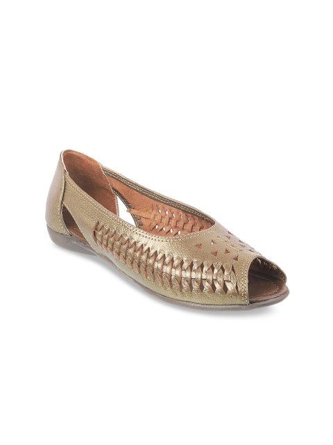 

Mochi Women Bronze-Toned Solid Ballerinas