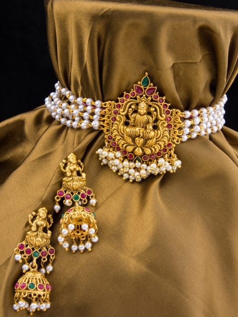 

Alankruthi Gold-Plated White & Pink Stone-Studded & Beaded Temple Jewellery Set