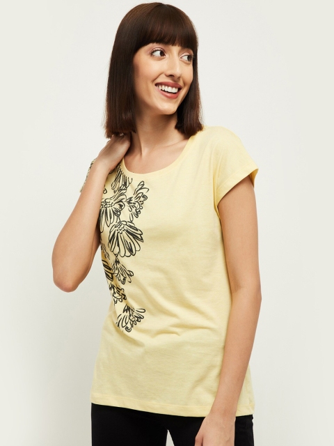 

max Women Yellow Printed Round Neck T-shirt