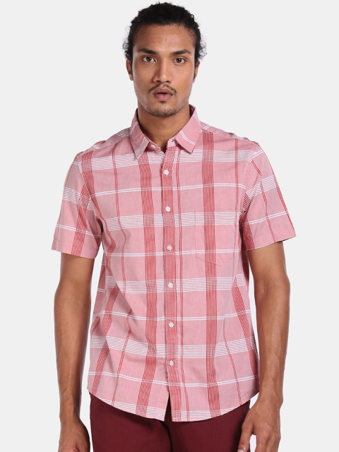 

Ruggers Men Red Regular Fit Checked Casual Shirt