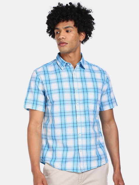 

Ruggers Men White & Blue Regular Fit Checked Casual Shirt
