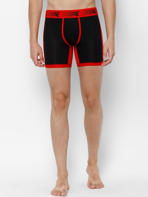 

AMERICAN EAGLE OUTFITTERS Men Black & Red Colourblocked Trunk WEA0231981001