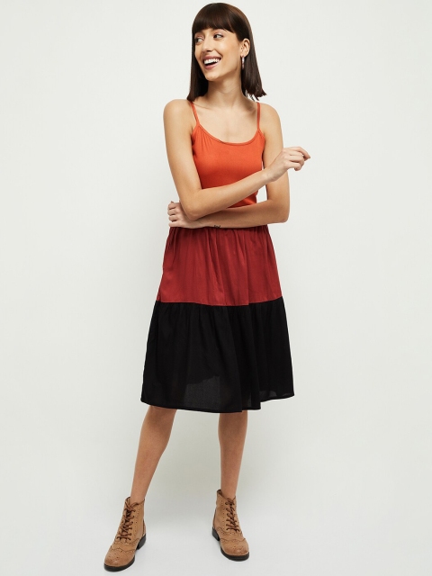 

max Women Multicoloured Colourblocked Fit and Flare Dress, Multi