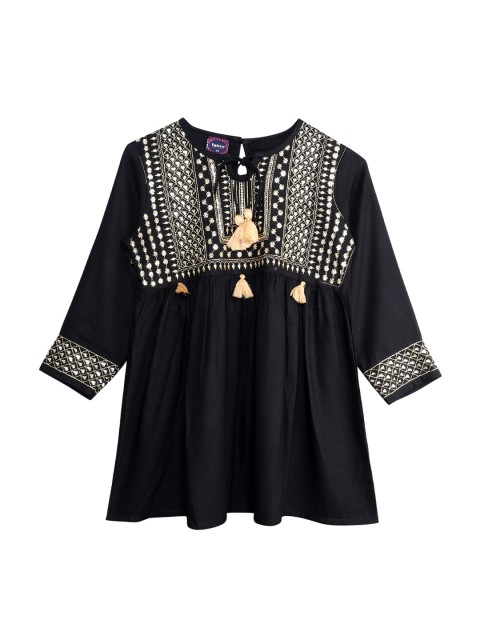 

Ishin DESIGNER STUDIO Girls Black & Gold-Toned Printed Tie-Up Neck A-Line Top