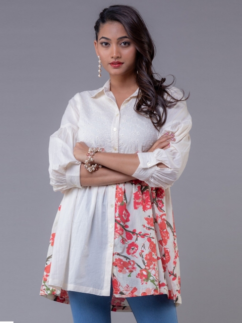 

KLM Fashion Mall Women Off White & Coral Floral Printed Kurta