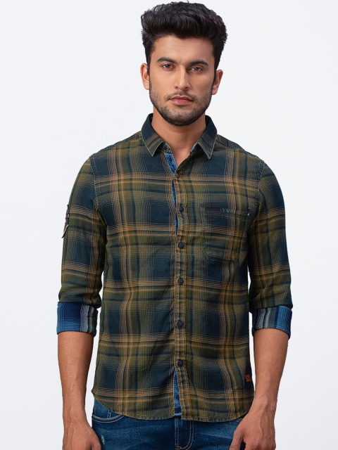 

SPYKAR Men Green Slim Fit Checked Casual Shirt