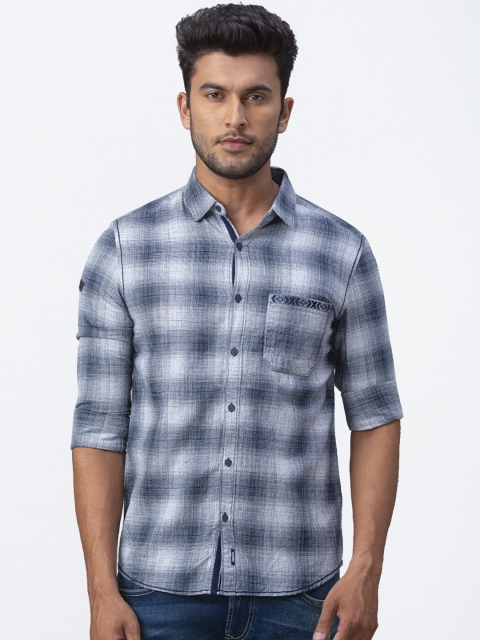 

SPYKAR Men White Slim Fit Checked Casual Shirt