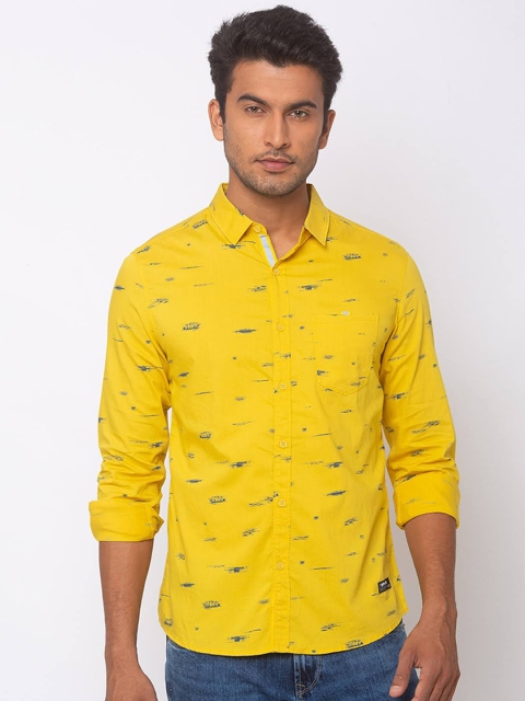

SPYKAR Men Yellow & Blue Slim Fit Printed Casual Shirt