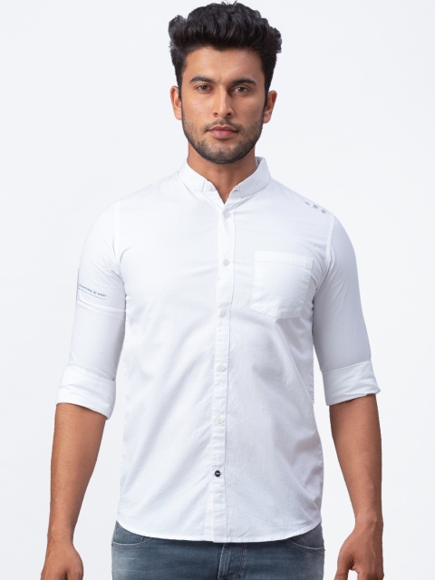 

SPYKAR Men White Slim Fit Solid Casual Shirt