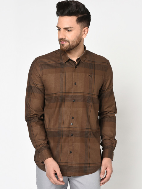 

Blackberrys Men Brown Slim Fit Checked Casual Shirt