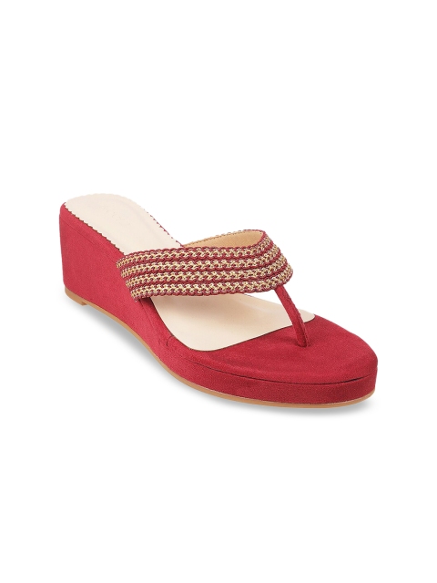 

Mochi Women Maroon & Gold-Toned Woven Design Wedges