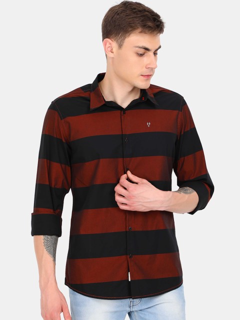 

VUDU Men CMaroon & Black Regular Fit Striped Casual Shirt, Maroon