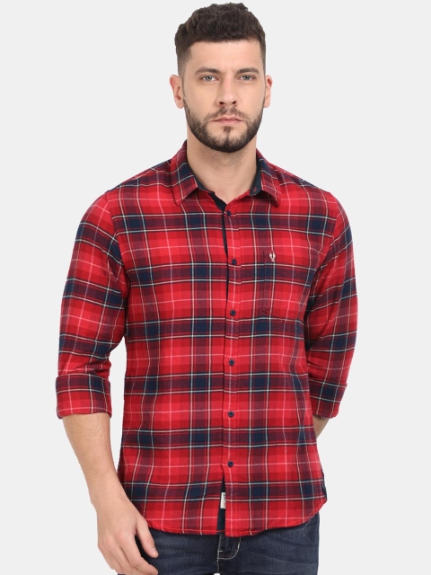 

VUDU Men Red & Blue Regular Fit Checked Casual Shirt