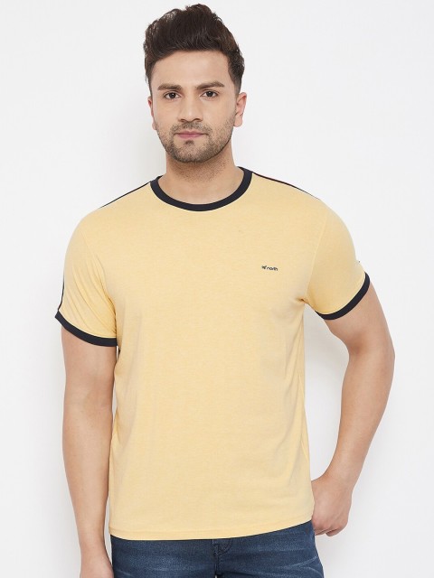 

98 Degree North Men Yellow Solid Round Neck T-shirt