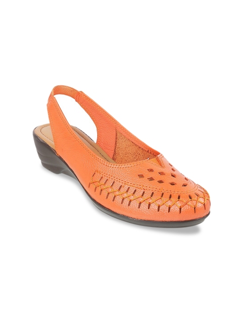 

Mochi Women Orange Textured Pumps