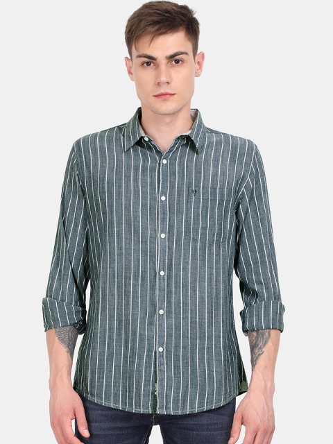 

VUDU Men Grey & White Regular Fit Cotton Striped Casual Shirt