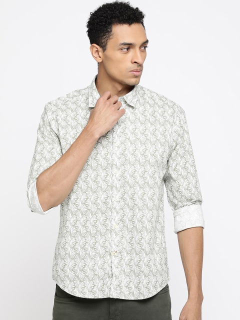 

Pepe Jeans Men Green & White Regular Fit Printed Casual Shirt