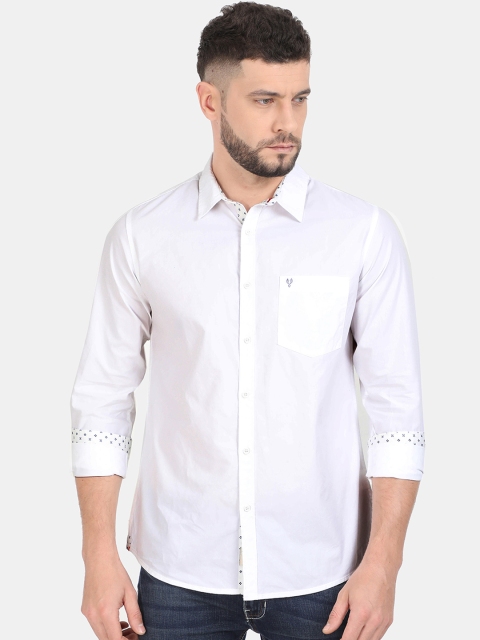 

VUDU Men White Regular Fit Solid Casual Shirt
