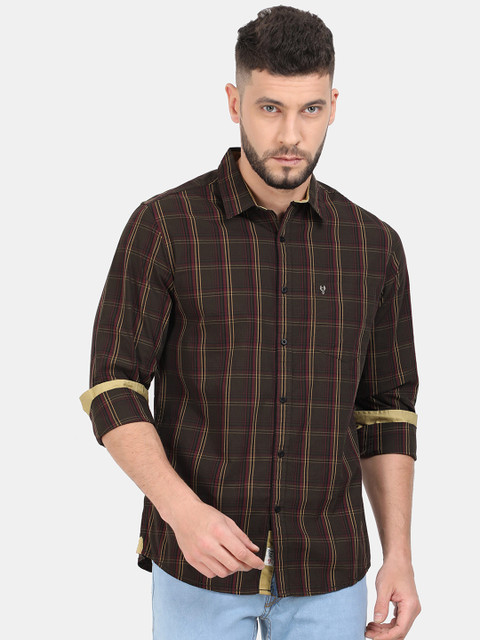 

VUDU Men Brown Regular Fit Checked Casual Shirt