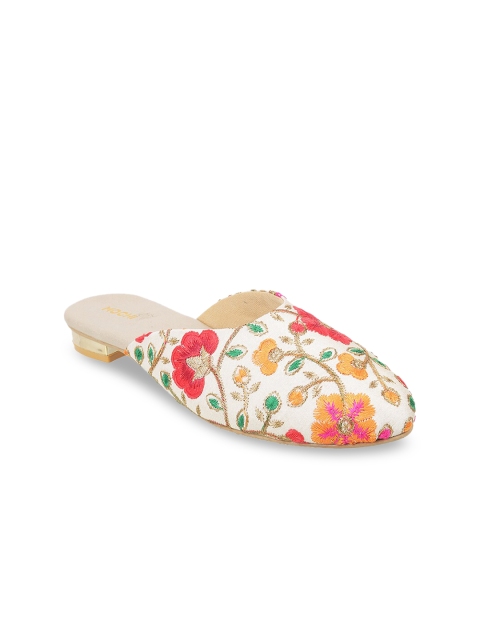 

Mochi Women Beige Woven Design Mules