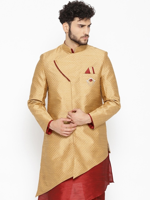 

SG RAJASAHAB Men Gold-Toned Tailored Jacket