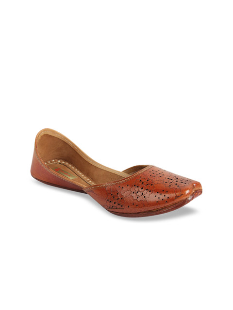 

Ta Chic Women Brown Textured Mojaris