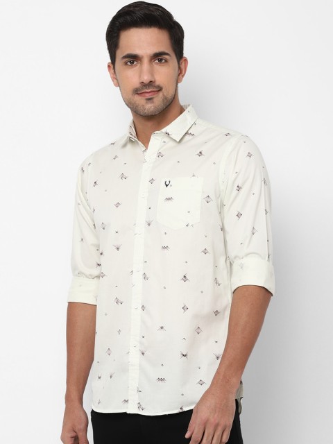 

Solly Jeans Co. Men Cream-Coloured & Black Regular Fit Printed Casual Cotton Shirt