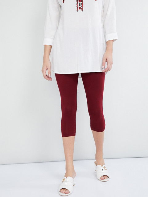 

max Women Maroon Solid Three-Fourth Length Leggings