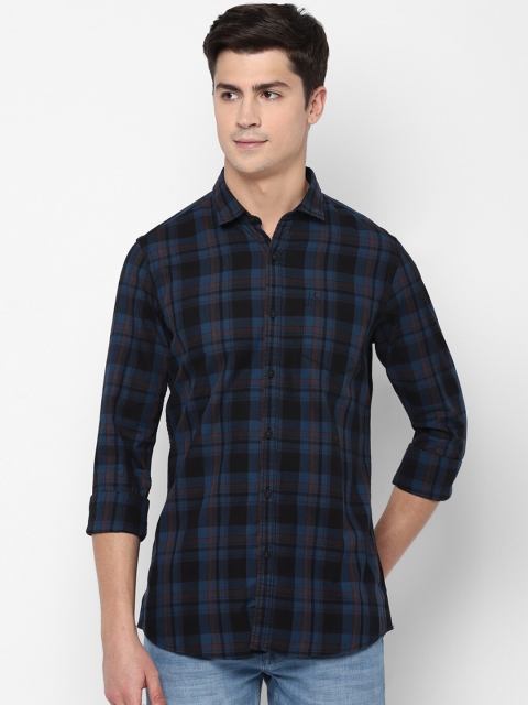 

Solly Jeans Co. Men Blue & Black Regular Fit Checked Casual Cotton Shirt