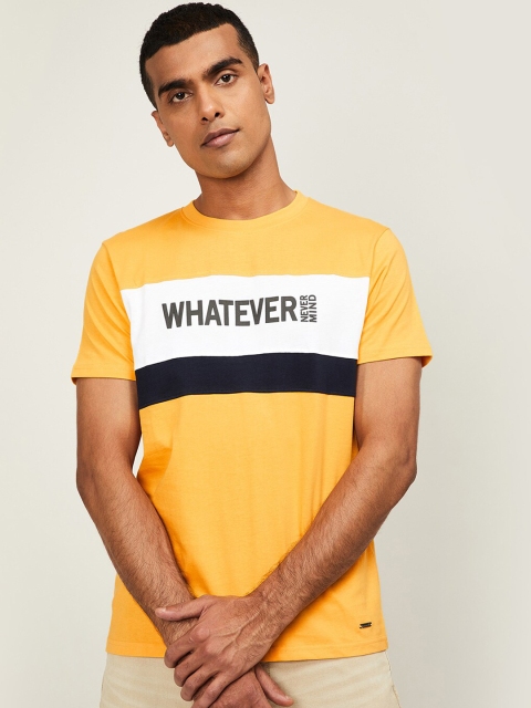 

Bossini Men Yellow Printed Round Neck T-shirt