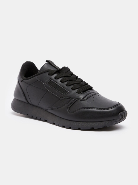 

shoexpress Women Black Solid Walking Shoes