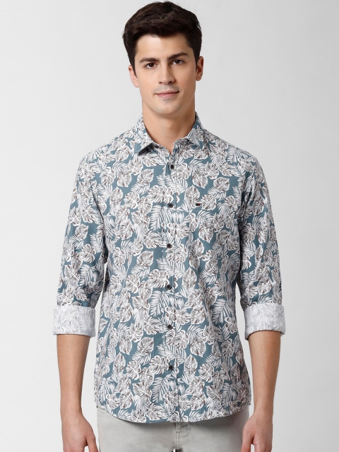 

Peter England Casuals Men White & Blue Slim Fit Tropical Printed Casual Shirt