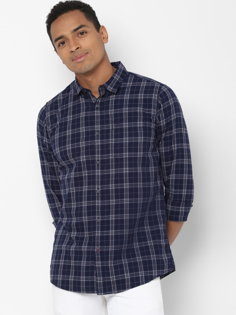

Solly Jeans Co. Men Navy Blue & White Regular Fit Checked Casual Cotton Shirt
