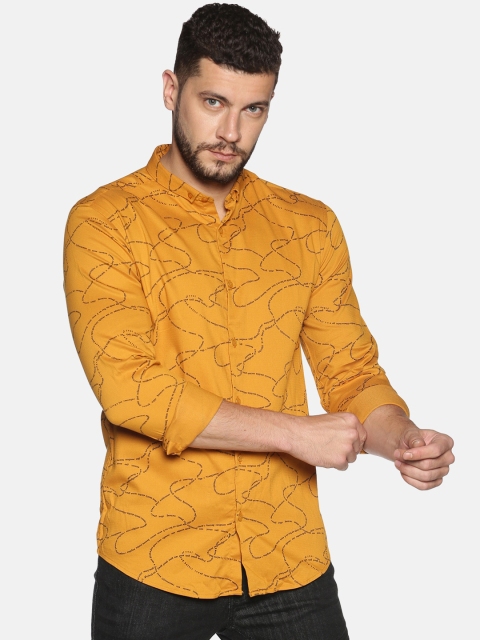 

SHOWOFF Men Yellow Slim Fit Printed Casual Shirt