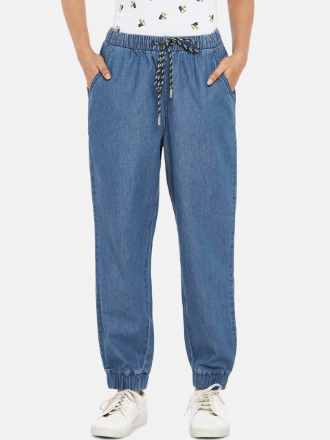 

People Women Blue Regular Fit Mid-Rise Clean Look Jeans