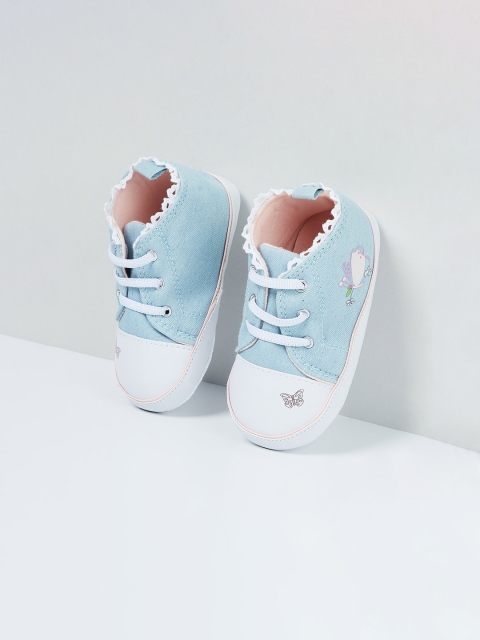 Max Girls Blue & White Printed Sneakers