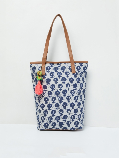 

max Off-White & Blue Printed Shoulder Bag