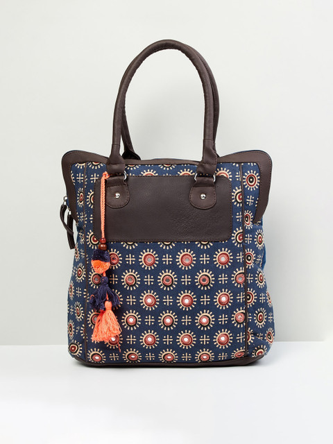 

max Navy Blue & Beige Printed Handheld Bag