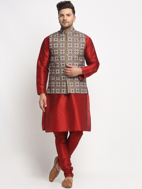 

Benstoke Men Maroon Solid Kurta with Pyjamas