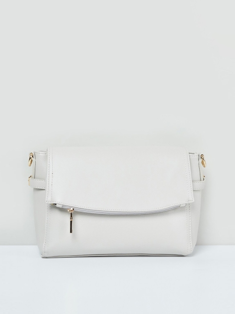 

max Beige Solid Hobo Bag