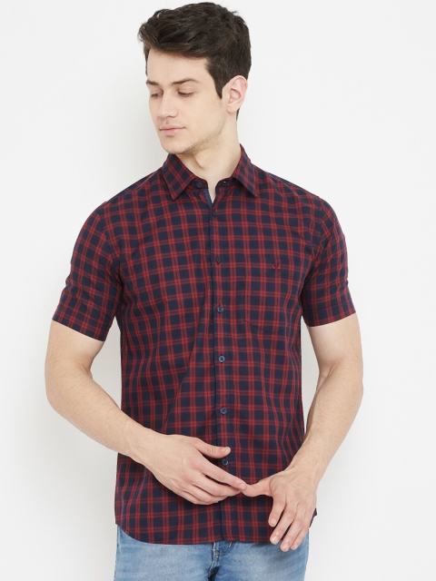 

Crimsoune Club Men Red Slim Fit Checked Casual Shirt