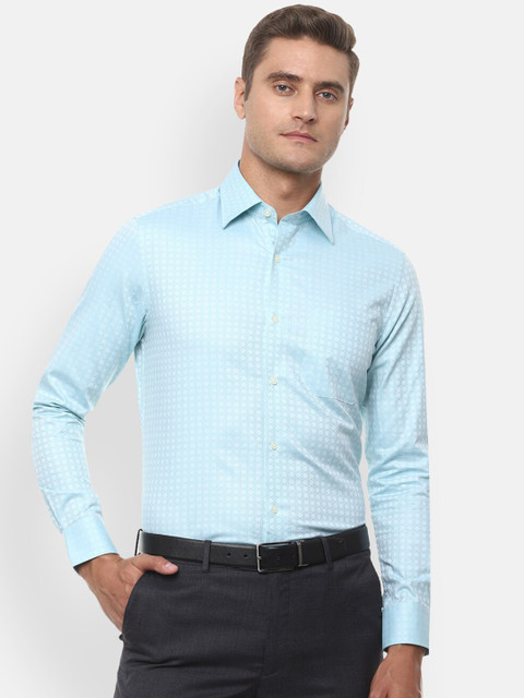 

Louis Philippe Men Blue & White Regular Fit Checked Formal Shirt