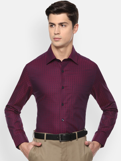 

Louis Philippe Men Pink & Purple Regular Fit Self Design Casual Shirt